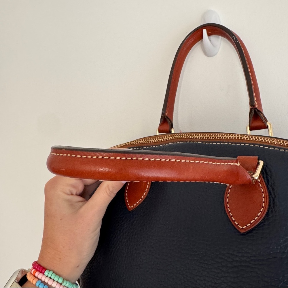 Dooney & Bourke Pebbled Dark Blue and Tan Leather Handbag - Picture 5 of 7